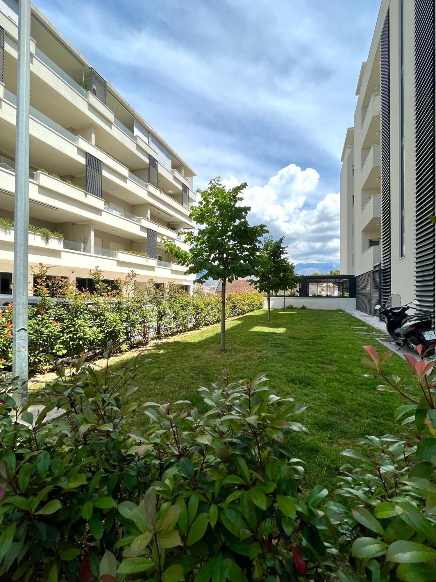 Luxury Apartment Rinos - Free Garage Parking Split Exterior foto